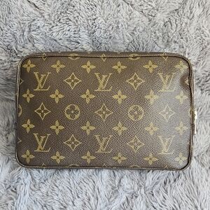 Authentic Louis Vuitton Trousse 24" Vintage Toiletery Monogram Canvas